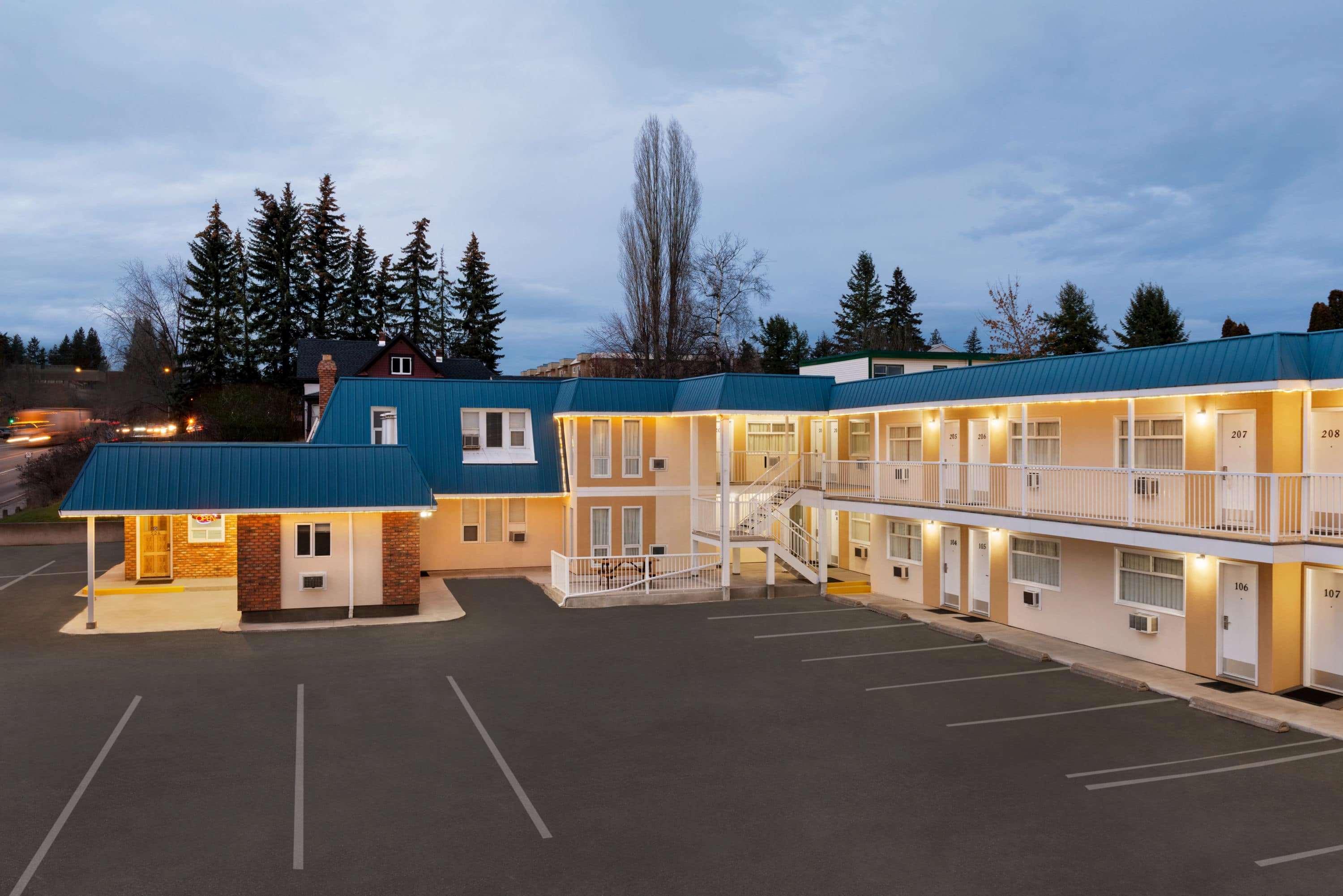 Travelodge By Wyndham Quesnel Bc Exteriör bild